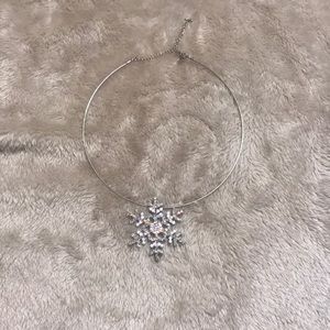 Silver snowflake necklace